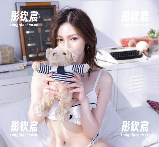 白露Bululu 照片展示白露Bululu,甜心在每个细节跳动