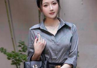 秀人网 - BABY_柒的圣诞狂欢：原图与资源，哪个更好喝？