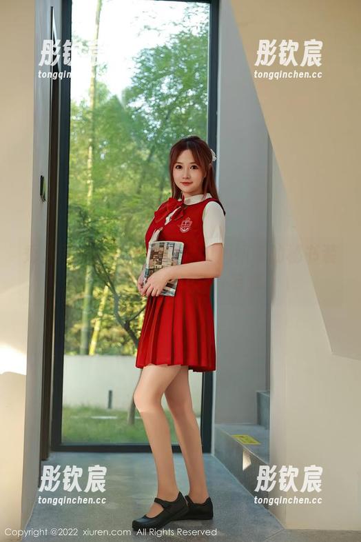 秀人网 - 乍一看，Carol周妍希的秘书装不止是表面原图+写真