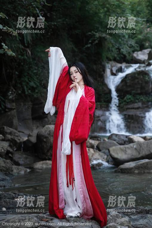 秀人网 - 电梯直达？不，我来z杯悠悠的浴缸美图旅行