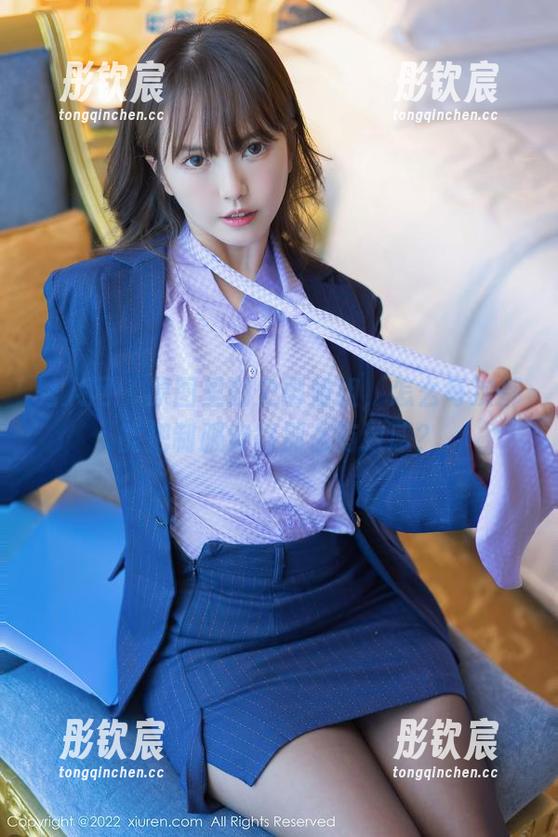 秀人网 - 原图里的史雨姐姐，怎么每次都能把制服穿得那么有致感？