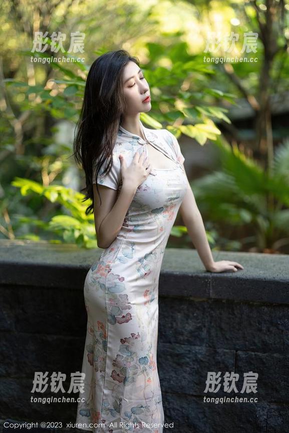 秀人网 - 全集放送！土肥圆Carol的死库水想象，下载都不带往外溅水花～