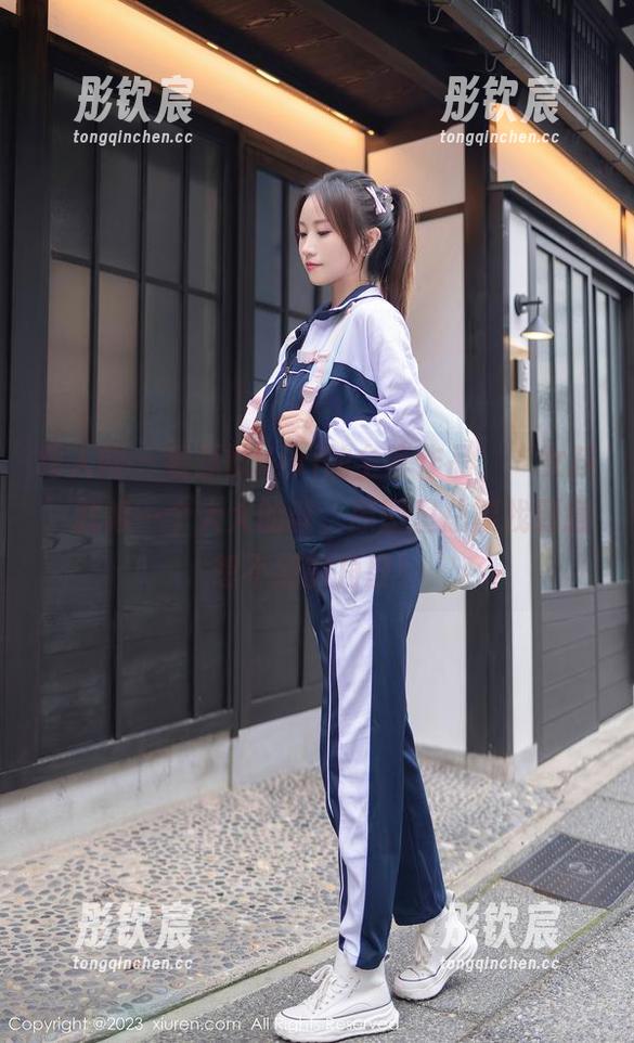 秀人网-慧敏Vivi 秀人网 - 看慧敏Vivi的全套作品,‘女孩’就像一个大大的谜,原图里总能找到意想不到的角度!