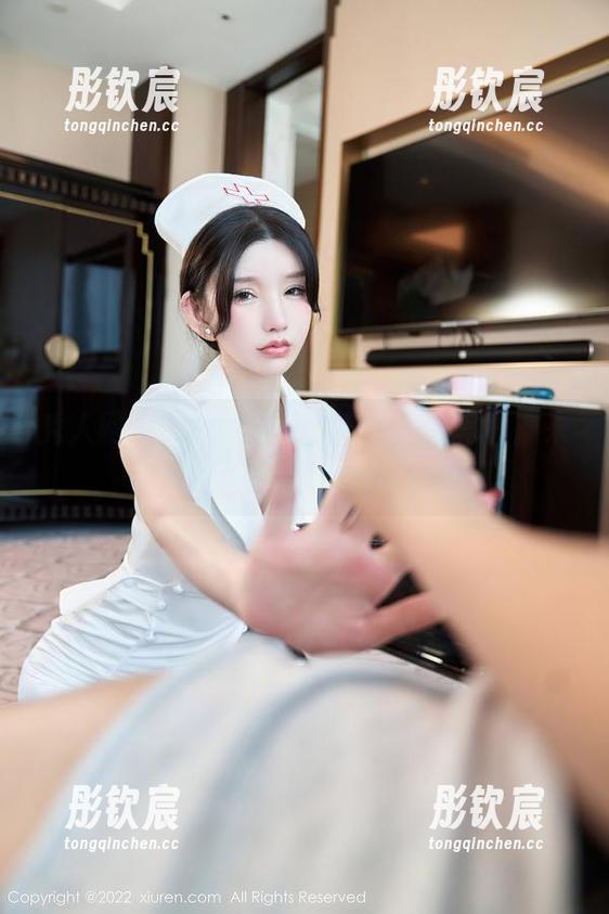 秀人网 - 以温妮名义的户外私房写真，来一场说走就走的摄影之旅吧！