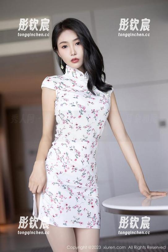 秀人网 - 田兮白的兔女郎写真：耳朵和尾巴的正经事儿