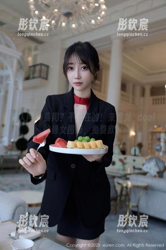 秀人网 - 费用？不存在的！来看龙籹cool的修女图册，免费欣赏