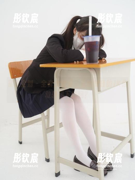 紧急企划-龙崎聆音 紧急企划 - 全套大解禁,龙崎聆音的JK你敢轻易下载吗?