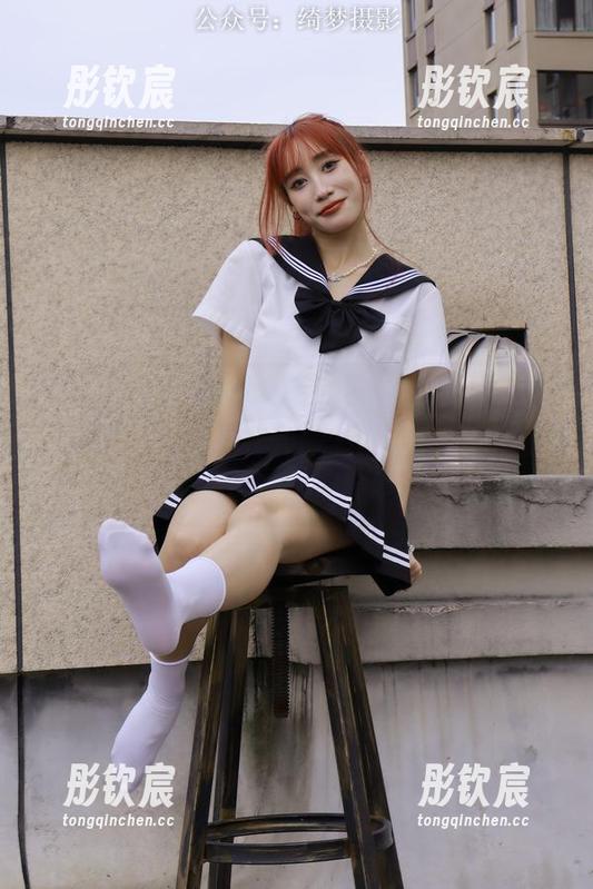 绮梦摄影 - 小艺的和服作品，你怎能不对她说“好可爱！”，像个行走的花瓣，任性地漂浮在空气中。