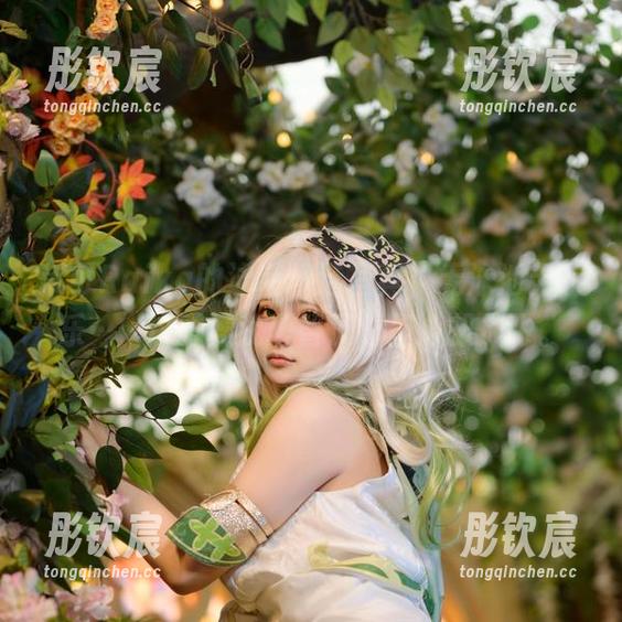 莱可Raika的泳装精选写真，无泳池无欢乐……这时候我理智了，但心却放飞。
