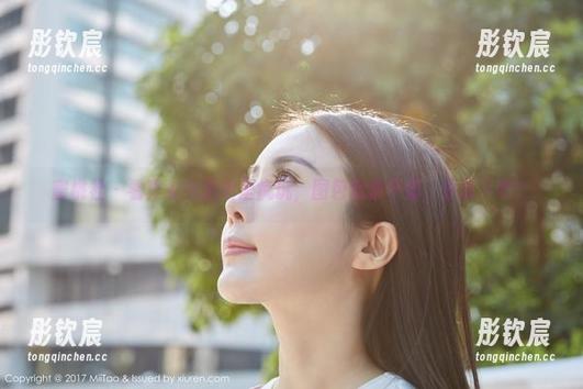 蜜桃社-真希 蜜桃社 - 看真希在旅拍里疯玩,图包倒是不错,分享下吧!