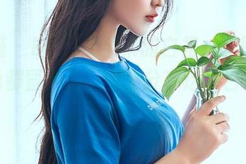 轰趴猫 - Ellie艾栗栗的白裙，让图库里的白色都冒火了，快来分享这份白色的魅力！