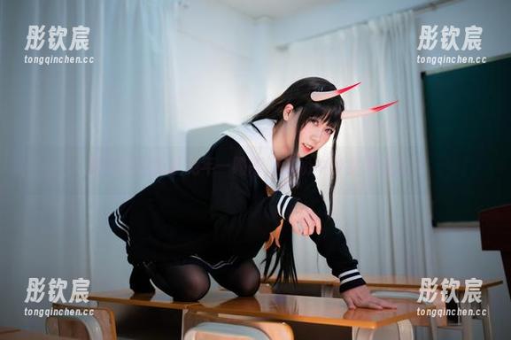 突然就想为里见年一喝彩，这奶牛少女真无圣光