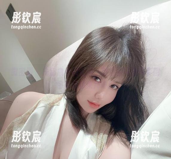 微密圈 - 先别急着刷社交，阿色的可爱写真图包等着你来拜访！