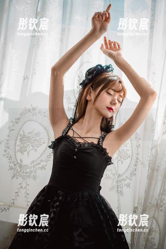 陆卿卿kyokyo 陆卿卿kyokyo这版修女,在线!高清得像神像,目不转睛啊。