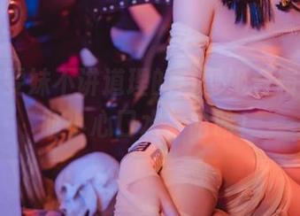 瞧，有雯妹不讲道理的白雪姬合辑：观看时小心口水，哈哈！