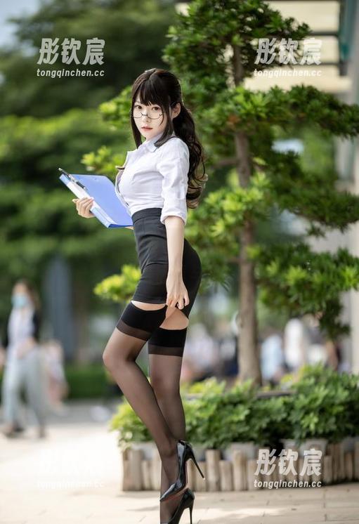 不止是美图，香草喵露露的学妹图包满满都是惊喜与惊艳
