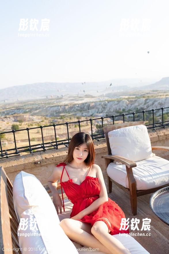 魅妍社 - 从未见过的连衣裙！糯美子Mini的美图随便一点都能撩