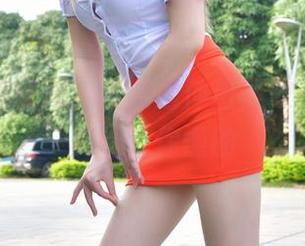 魔镜街拍珠儿，资源延伸出紧致美臀这道美味，你懂的