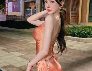 微密圈 - 黎允熙baby裸足写真：每一步都像是在无意间上演一场小型舞台剧。