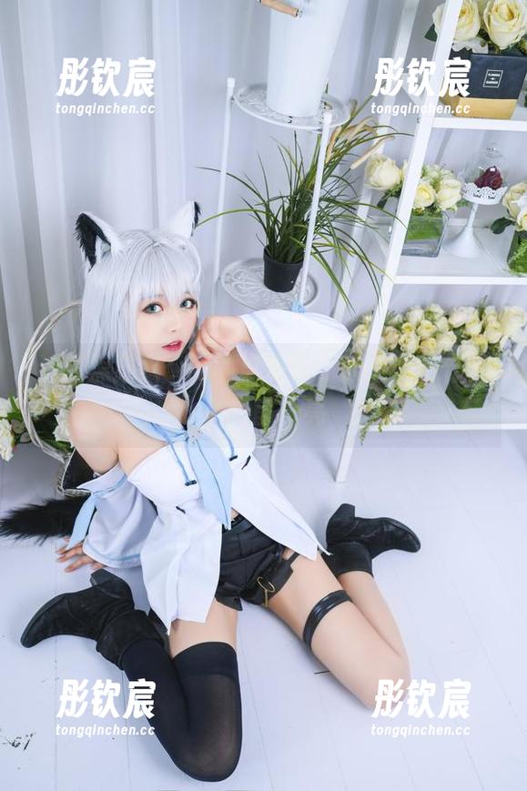 追到黑猫猫ovo的草莓了，还是免费作品，眼前一亮